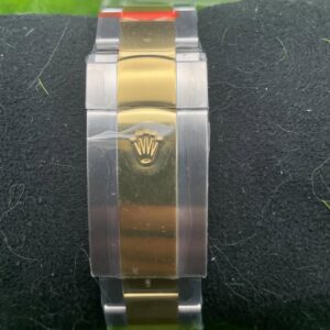 rolex fondo negro borde dorado correa plateada 1 300x300 rolex fondo negro borde dorado correa plateada 1 300x300